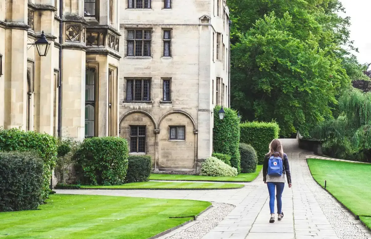 Education facilities management in a school setting