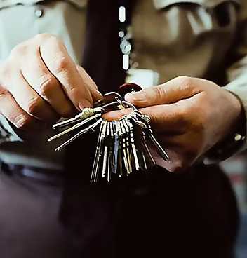 key holding project for bank IAX